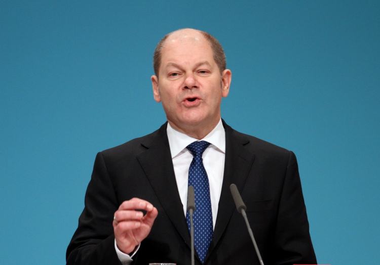 Scholz pocht auf Antworten von Spahn auf Fragenkatalog