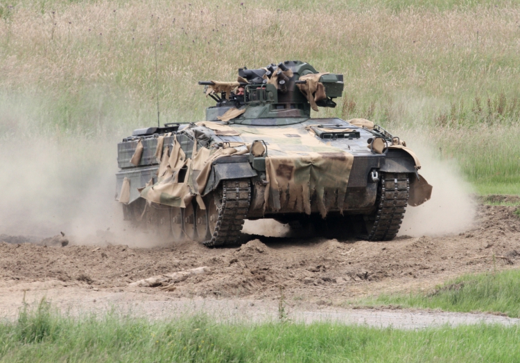 Grüne: Nicht zwei Prozent des BIP für Militär ausgeben