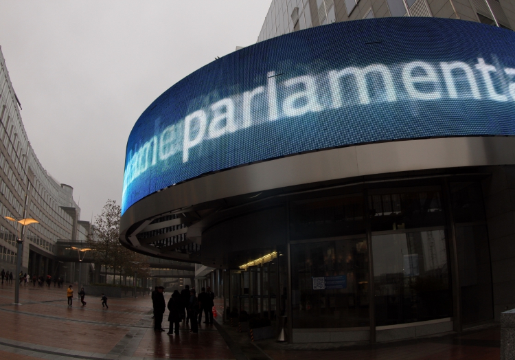 Rufe nach Aufklärung von EU-Impfstoffbestellungen