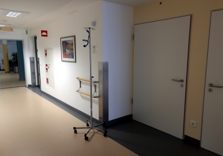 Patientenschützer fordern Testpflicht für Pflegepersonal