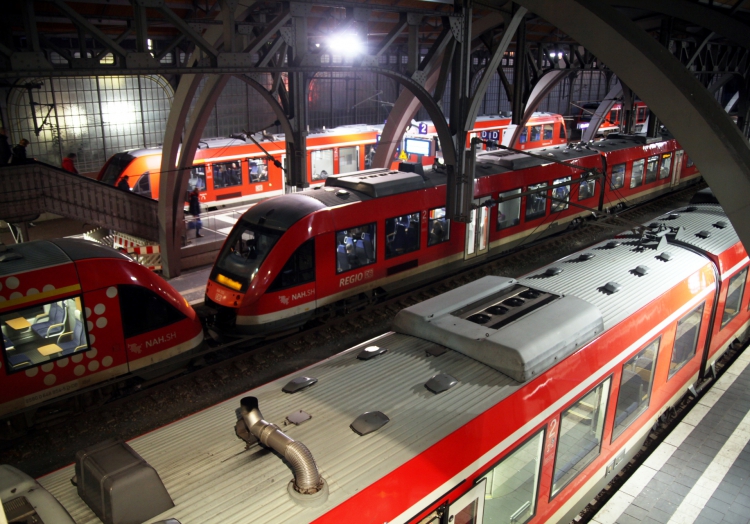 Bundesregierung startet mit Ausbau von 111 Bahnhöfen