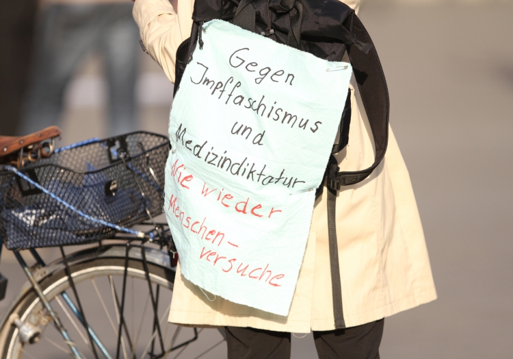 Allein in Baden-Württemberg über 700 Demos gegen Corona-Maßnahmen