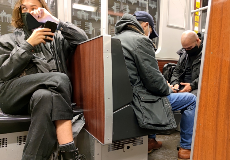 Umfrage: 49 Prozent halten aktuelle Maßnahmen für angemessen