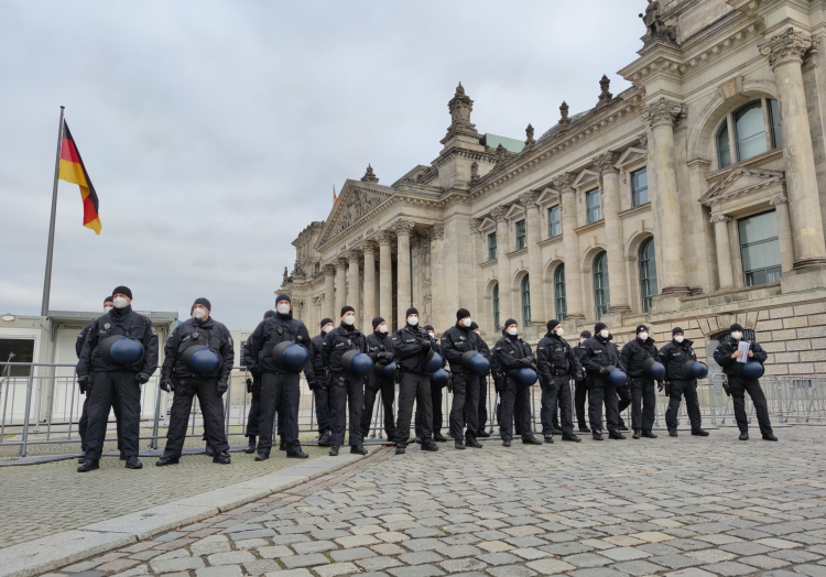 Innenministerium erwägt mehr Schutz für Bundestag