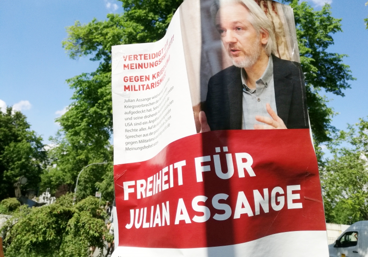 Gericht lehnt Freilassung von Assange ab