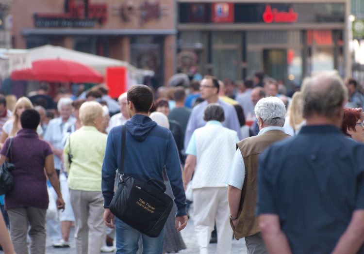 Nur 13 Prozent erwarten 2021 Alltag wie vor der Pandemie