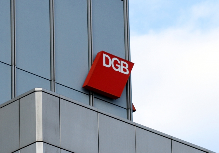 DGB: Jobcenter sollen Schülern aus Hartz-IV-Familien Laptops zahlen