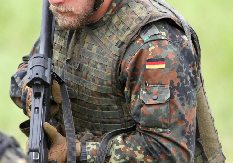 FDP-Fraktion verlangt umfassende Reform der Bundeswehr