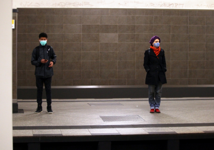 Epidemiologe Karch: Dauerhafte Kontaktbeschränkungen nicht sinnvoll