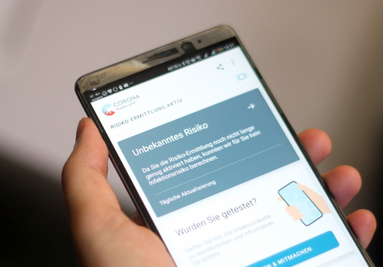 Spahn: Corona-App ab 10. Februar auch für ältere Handys