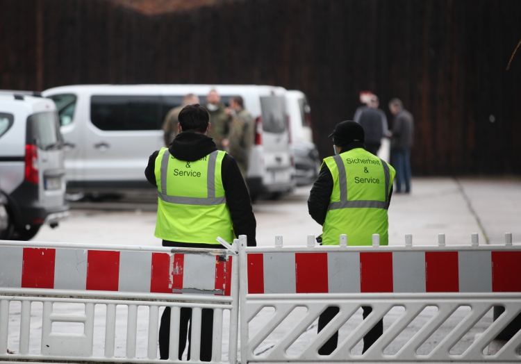 Sicherheitsbehörden warnen vor Anschlägen auf Impf-Infrastruktur