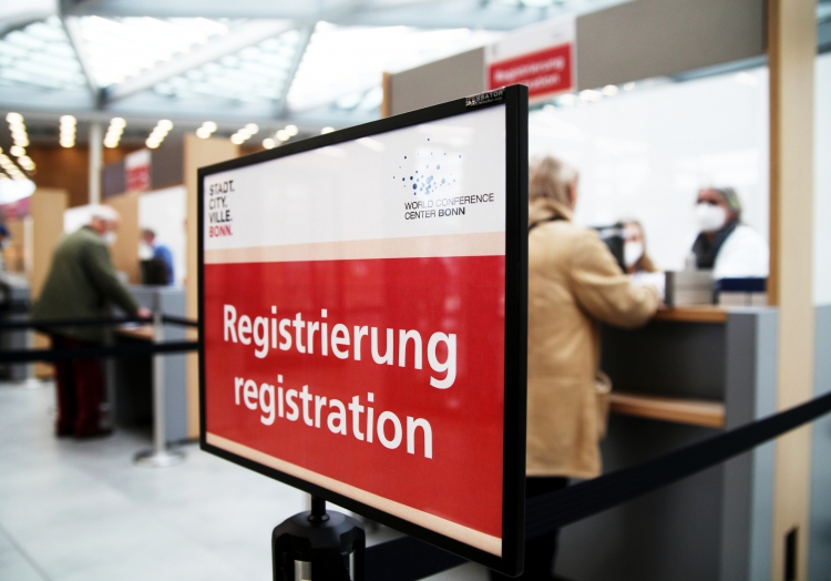 Lauterbach verlangt neue Impfstrategie
