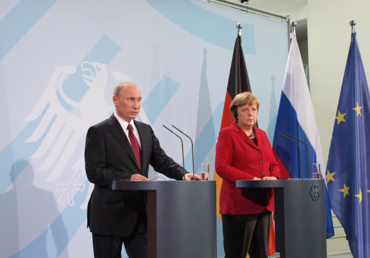 Opposition verlangt schärferen Kurs gegenüber Russland
