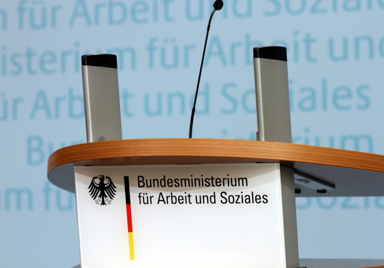 Streit im "Rat der Arbeitswelt"
