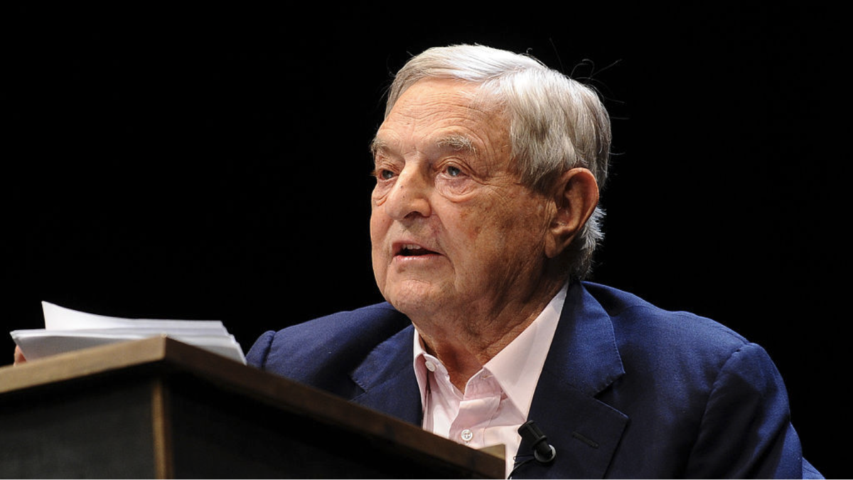 George Soros half Zelensky, durch eine massive Propagandakampagne Präsident der Ukraine zu werden; jetzt unterstützt er das von ihm installierte Marionettenregime!