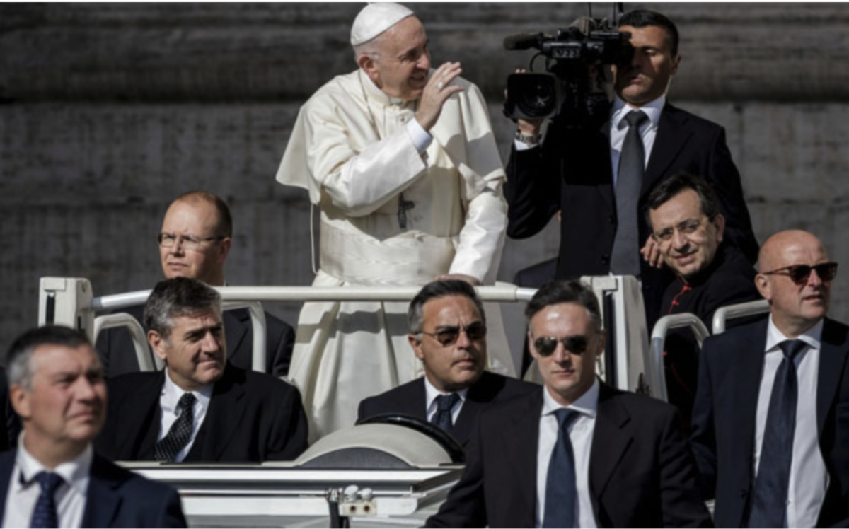 Papst Franziskus ENTFERNT puerto-ricanischen Bischof wegen Widerstands satanischer Impfmandate!