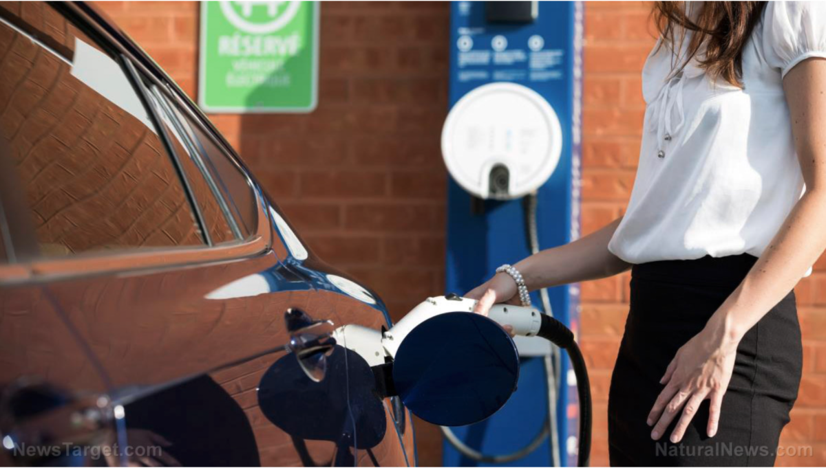 Der Plan der Demokraten, die Amerikaner zum Fahren von Elektrofahrzeugen zu zwingen, wurde gerade noch EXPENSIVER!