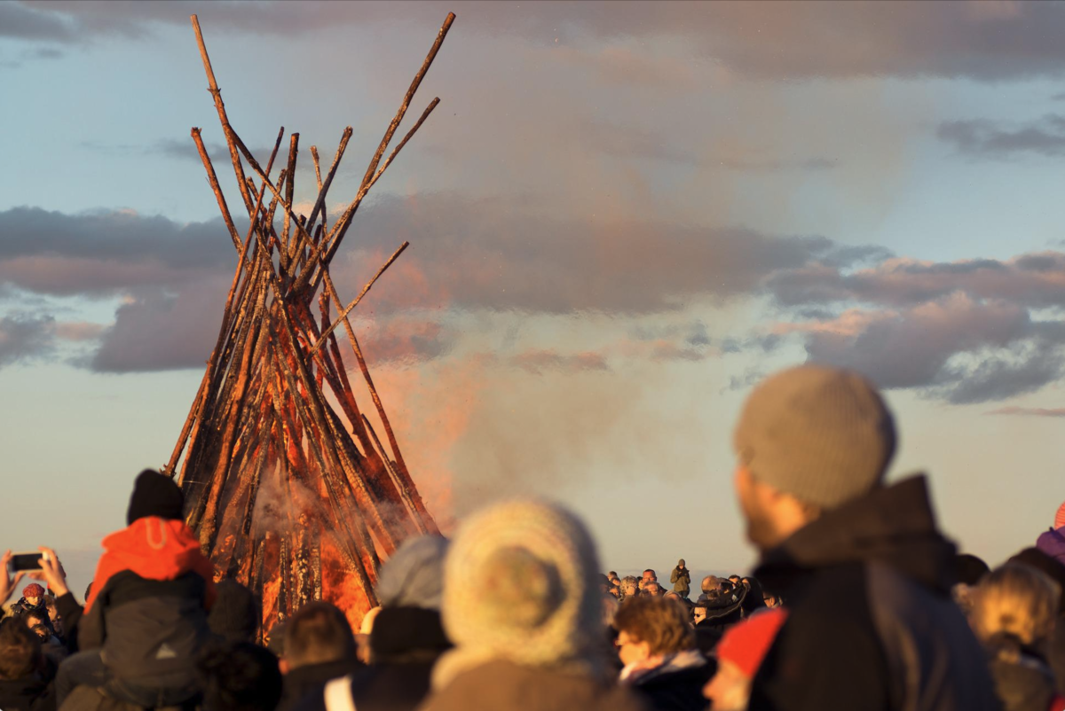 Waldeck-Frankenberg, Diemelsee-Wirmighausen: Tragischer Todesfall bei Aufbauarbeiten eines Osterfeuers!