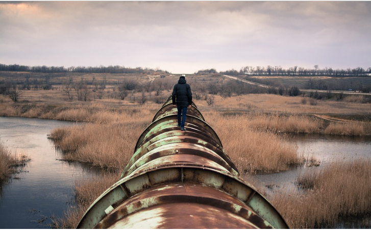 WESTLICHER WIRTSCHAFTLICHER SELBSTMORD: G7 verbietet Importe von russischem Öl!