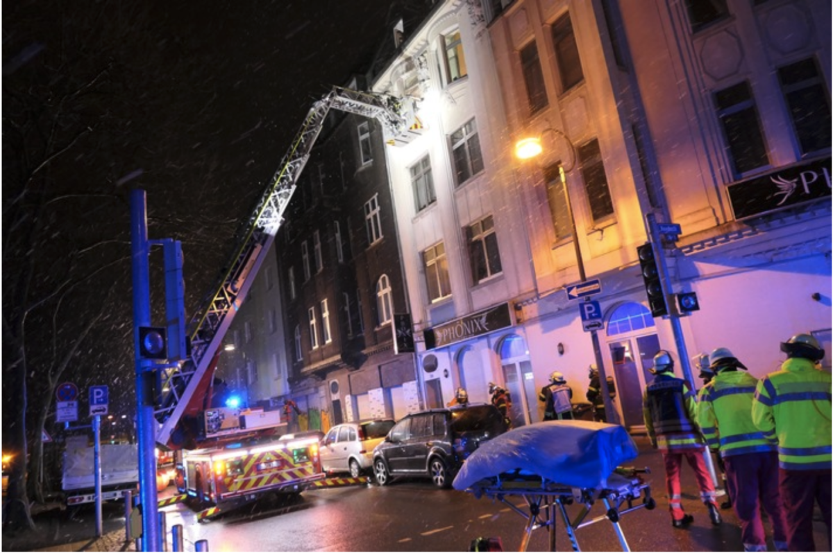 Dortmund: 29 Betroffene nach Mülltonnenbrand im Hinterhof!