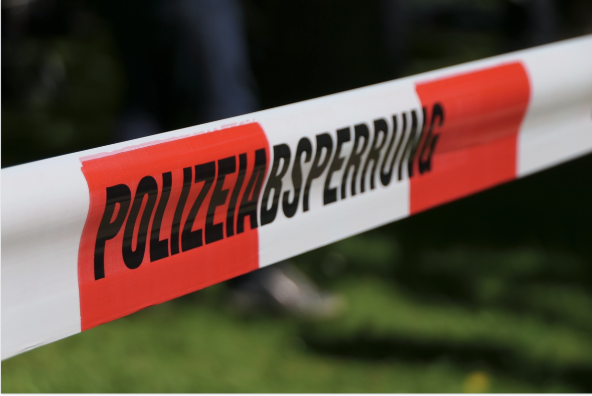Neuhof: 21-jährige Frau in Wohnhaus tödlich verletzt!