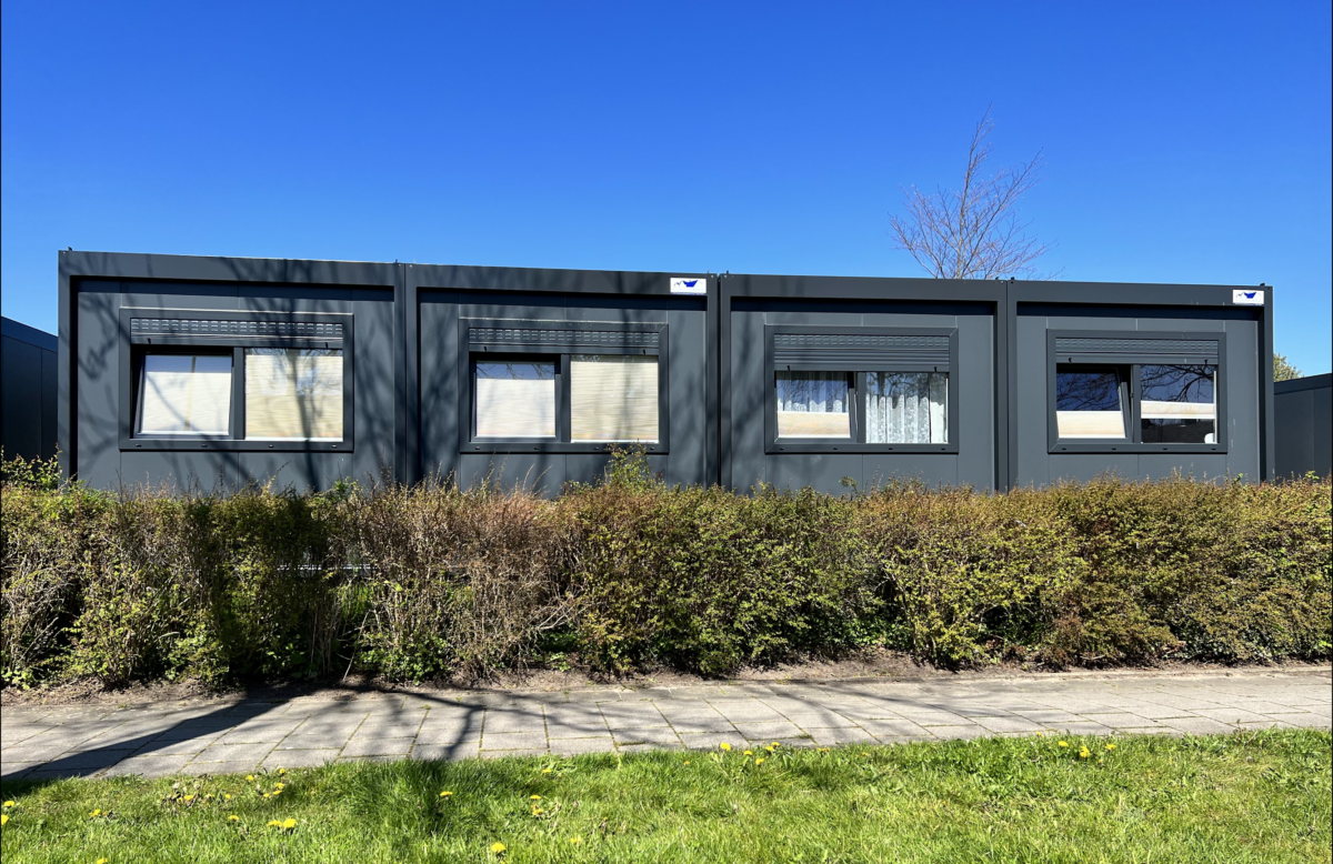 Roßdorf – Unbewohnte Containeranlage brennt!