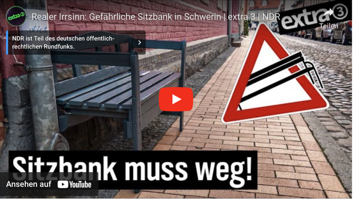Realer Irrsinn: Gefährliche Sitzbank in Schwerin