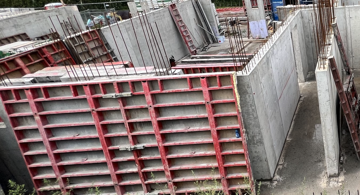 rbb-exklusiv: Höhere Mieten für marode Häuser – Vorwürfe gegen Adler Group