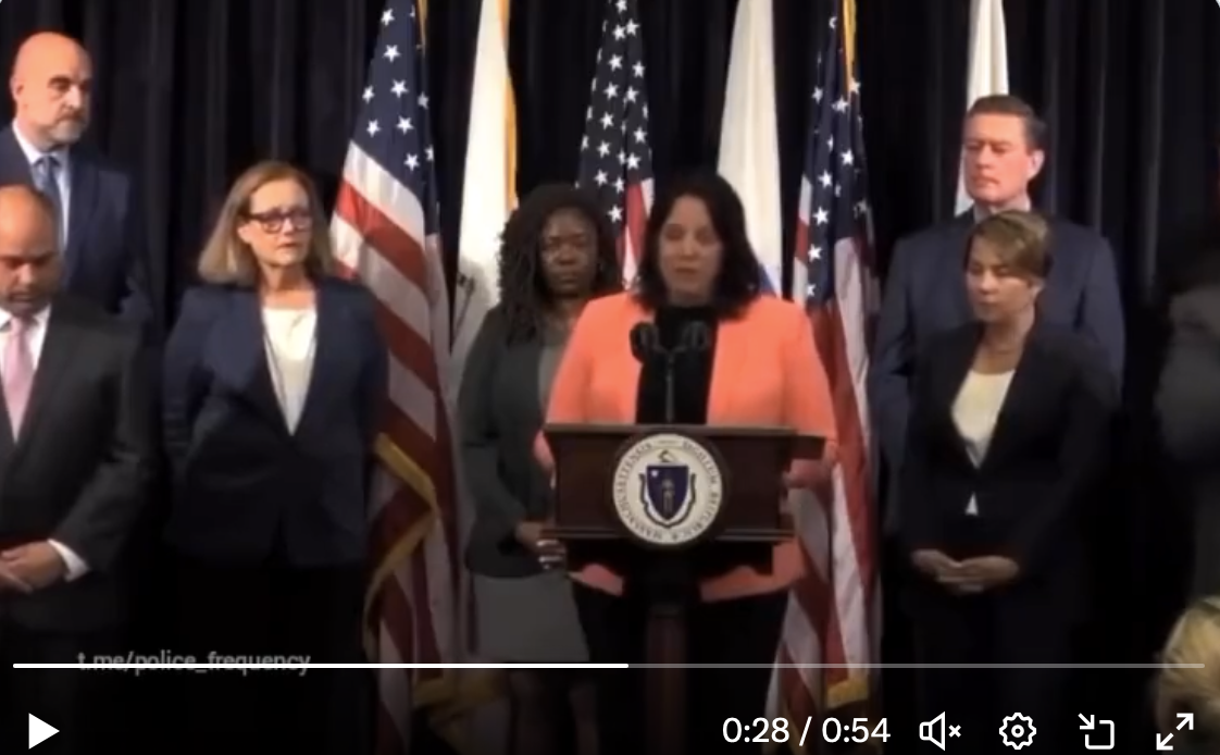 Massachusetts bittet nun Familien, Illegale Einwanderer in ihren Häusern aufzunehmen!