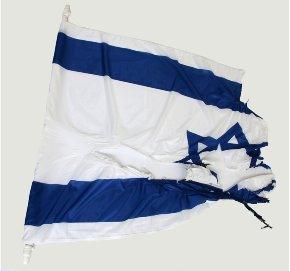 Mainz- Große Bleiche, Israelische Flagge vor Mainzer Stadthaus beschädigt