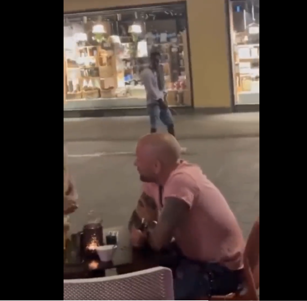 Kulturelle Bereicherung uriniert in der Schweiz!