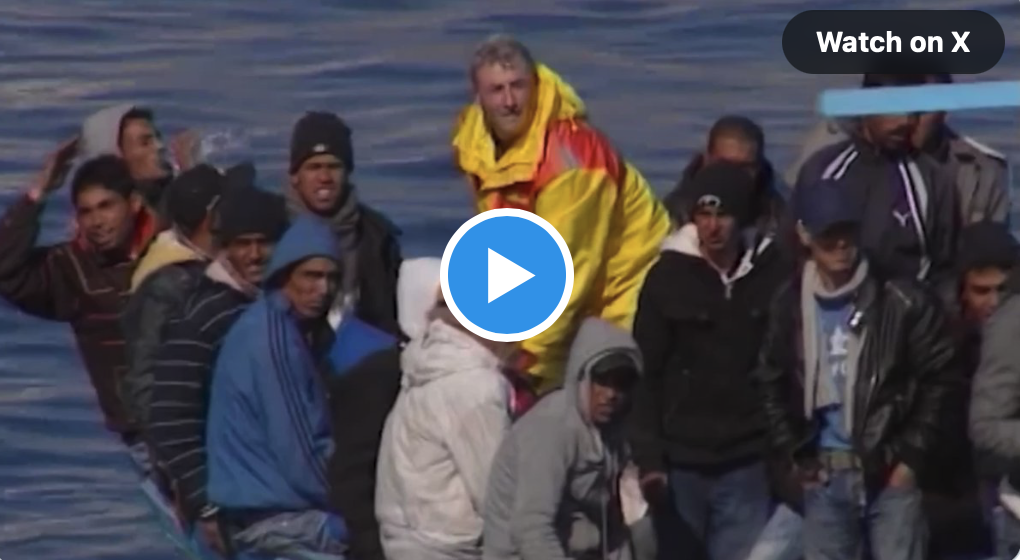 Die Situation in Italien ist wieder außer Kontrolle geraten. Innerhalb weniger Stunden kamen 35 Boote mit 1200 illegalen Einwanderern aus Tunesien in Lampedusa an. Es könnte sich um Terroristen handeln. Dieser Wahnsinn muss gestoppt werden!