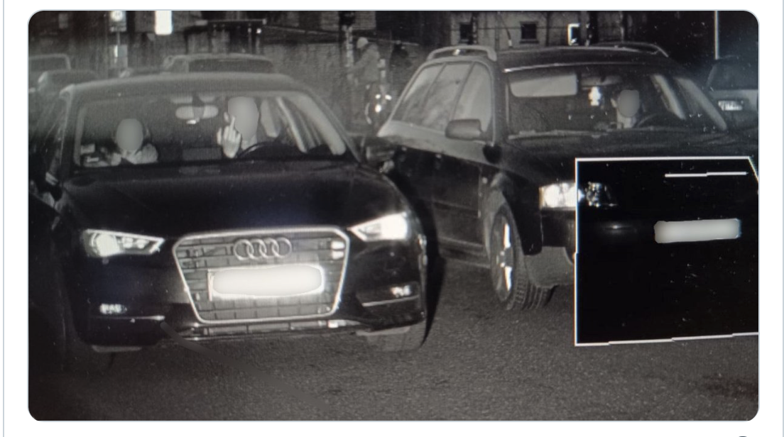Polizei #Berlin hat nichts wichtigeres zu tun, als Stinkefinger-Fahrer an Blitzeranlage zu jagen!