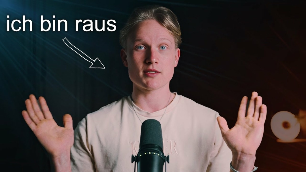 Komplett Krank: Nackt-Shows vor kleinen Kindern