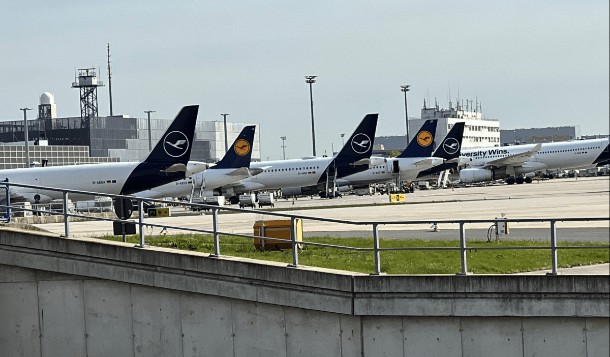 Strafanzeige gegen den Vorstand der Lufthansa AG wegen des Verdachts der Untreue!