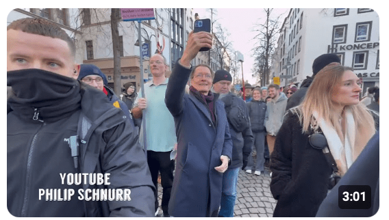„Wann entschuldigen Sie sich bei den Impfopfern?“ – #wirvergessennicht