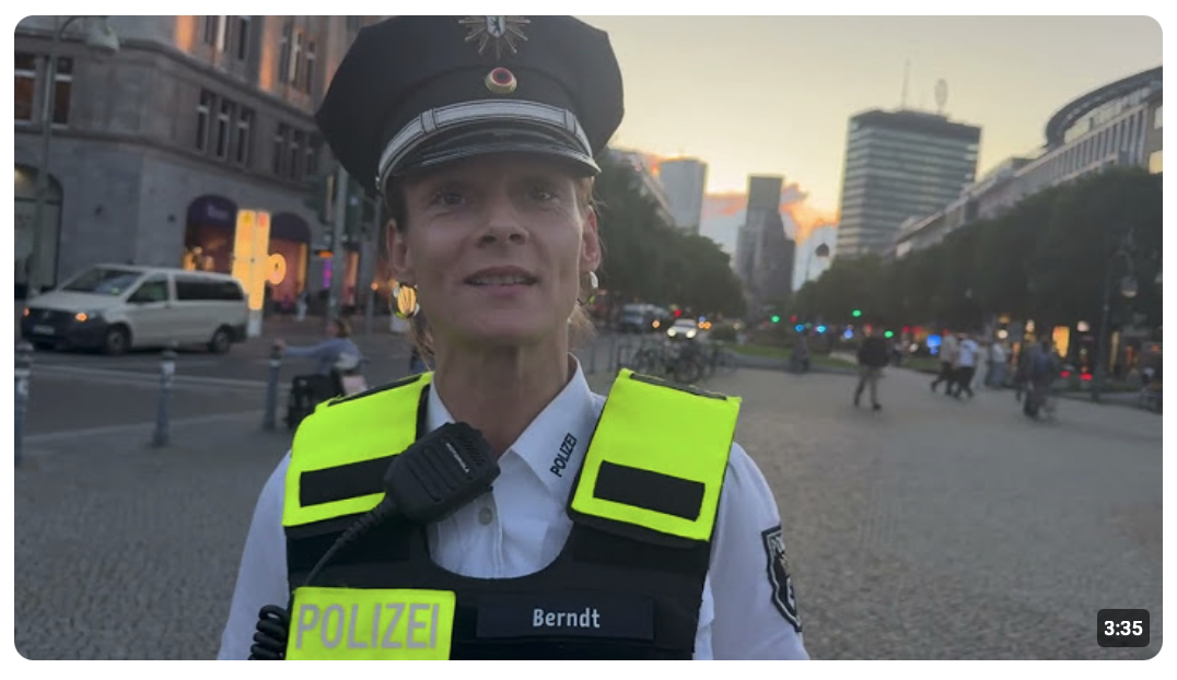 02.08.2025 Berlin Kind wirft Flasche nach Polizisten/Attacke mit Stange: Gewalt bei Anti-Israel-Demo