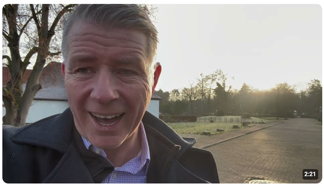 Was ist das denn für ein Zufall . Wenn ihr Hilfe braucht, meldet euch