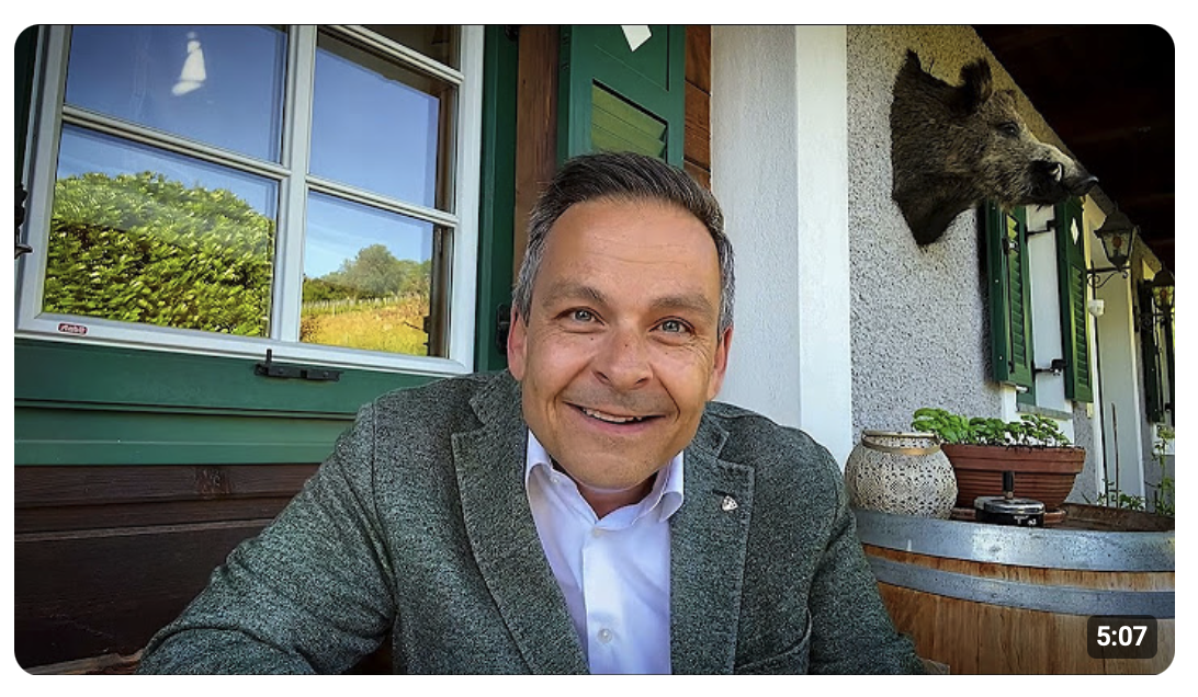 Hape Kerkeling als Clown der perfekte Nachfolger Steinmeiers