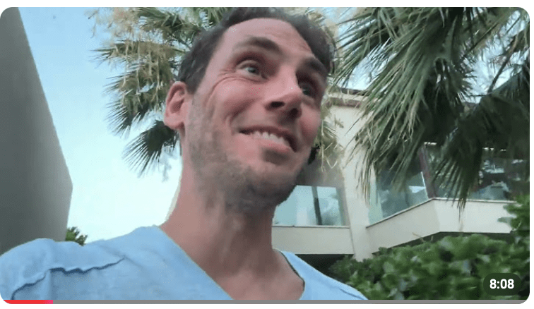Deutsche im Urlaub KOTZEN mich an!
